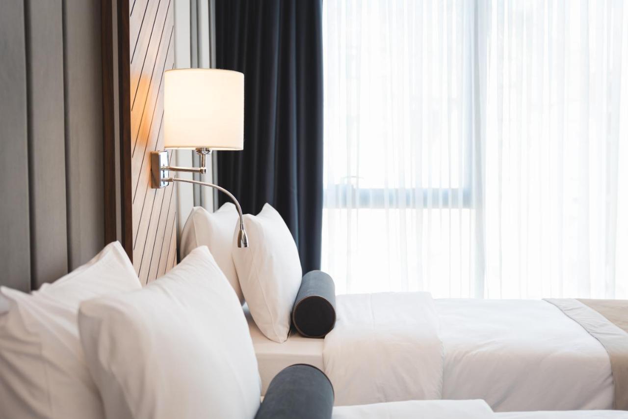 Bristol Hotel Подгорица Екстериор снимка
